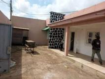Villa Spacieuse Pour Bureaux Ou Habitation Avec Parking À Etoudi Bordure De Route,, Yaoundé, Immobilier au Cameroun