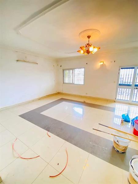 Appartement À Louer Avec Baignoire À Santa Barbara 