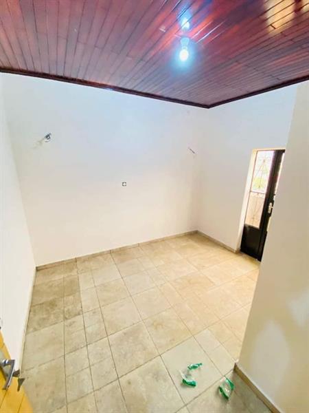 Bel Appartement Neuf À Louer À Etoudi 