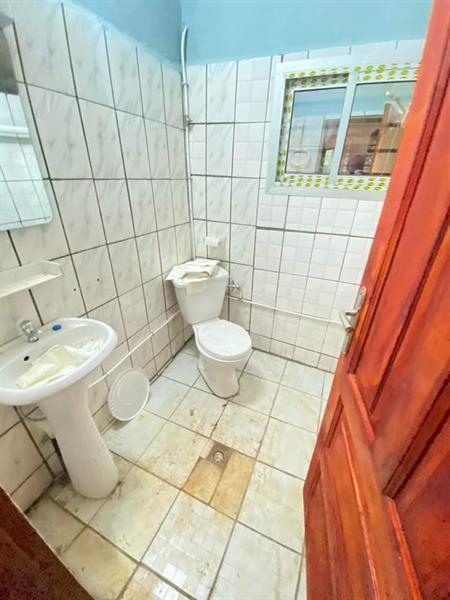 Appartement À Louer À Olembe 