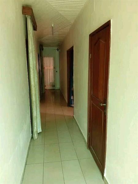 Viila Titré À Vendre À Awae Maison Rouge 
