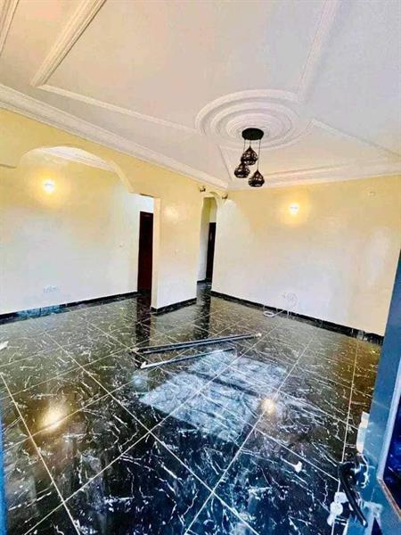 Appartement Avec Gardien Forage Parking À Nsimeyong 