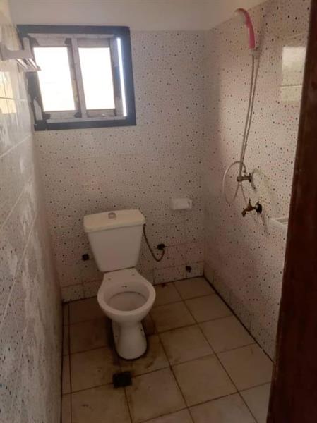 Appartement Avec Gardien Parking À Ekié 