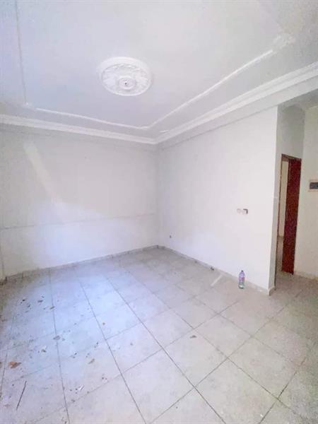 Appartement À Louer À Etoudi Avec Parking 