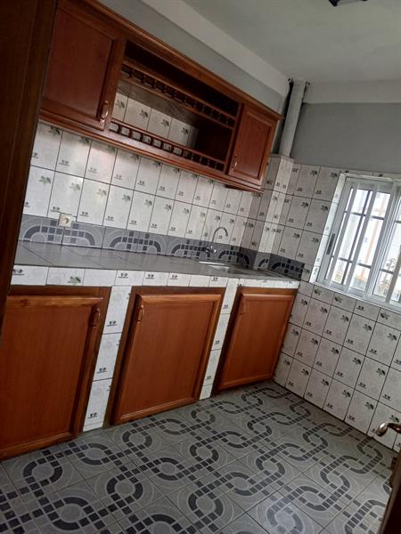 Appartement Neuf Avec Clim Eau Chaude Gardien Forage Parking À Omniports 