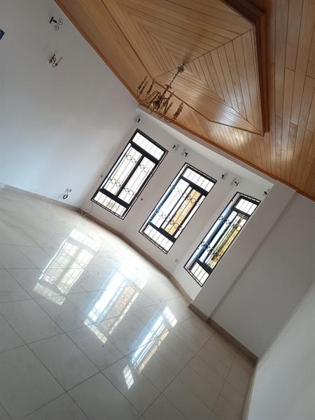 Appartement Avec Clim Eau Chaude Gardien Forage Parking À Omnisports 