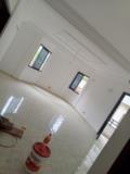Appartement Neuf À Louer À Omnisports Avec Eau Chaude Clim Gardien Forage,, Yaoundé, Immobilier au Cameroun