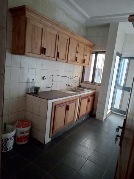 Appartement Avec Clim, Eau Chaude, Faurage, Parking Plus Gardien À L'omnisport. 