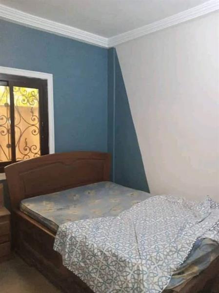 Villa De 03 Chambres, 02 Douches, Salon Plus Cuisine À Vendre À Mbankolo.