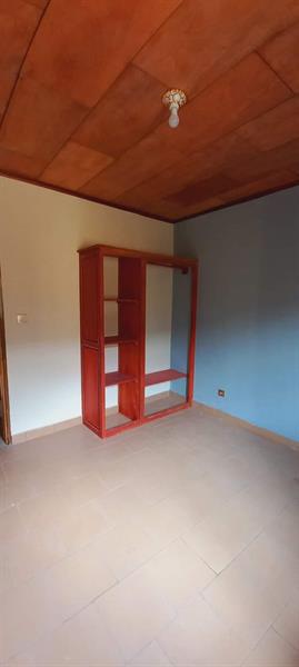 Superbe Appartement À Louer À Emana Avec Parking 