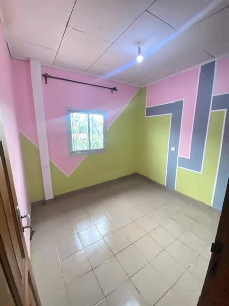 Beau Studio À Louer À Messassi Avec Forage Prépayé 