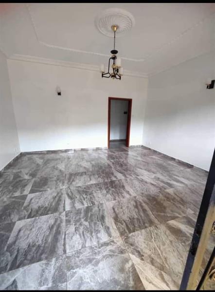 Appartement Avec Parking À Emana. 