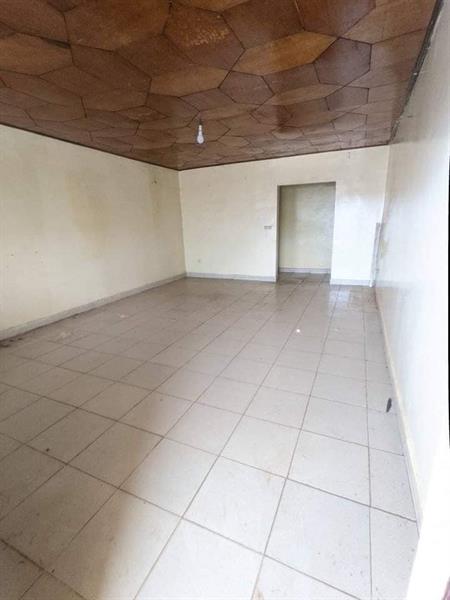 Appartement Spacieux À Louer Avec Parking Forage À Simbock 