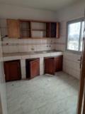 Duplex Avec Parking Forage Caméra De Surveillance Eau Chaude À Ahala,, Yaoundé, Immobilier au Cameroun