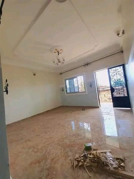 Appartement Neuf À Louer À Ekounou Avec Eau Chaude Parking Réserve D Eau Gardien 