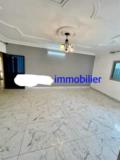 Bel Appartement À Louer À Nsimeyong Avec Eau Chaude Parking Gardien,, Yaoundé, Immobilier au Cameroun