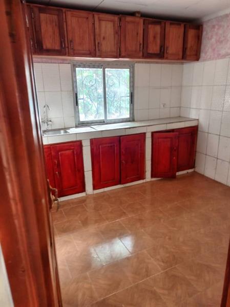 Appartement Avec Gardien Reserve D Eau Parking À Essos 