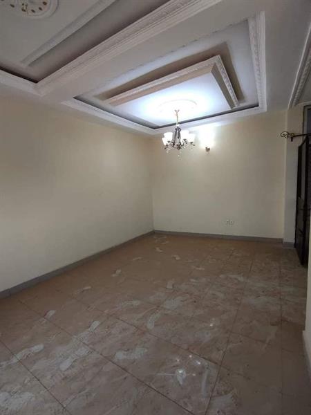 Appartement À Louer À Biyemassi Avec Parking Forage 