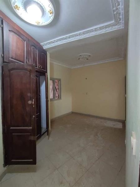 Appartement À Louer À Biyemassi Avec Parking Forage 