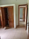 Bel Appartement Avec Parking Forage Magasin À Ahala Meyo,, Yaoundé, Immobilier au Cameroun