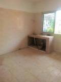 Appartement Neuf Pour Bureaux Ou Habitation À Louer À Essos,, Yaoundé, Immobilier au Cameroun