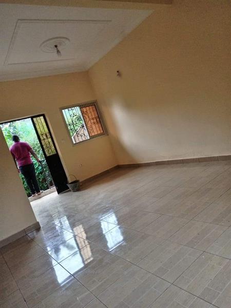 Appartement Avec Forage À Nkozoa 