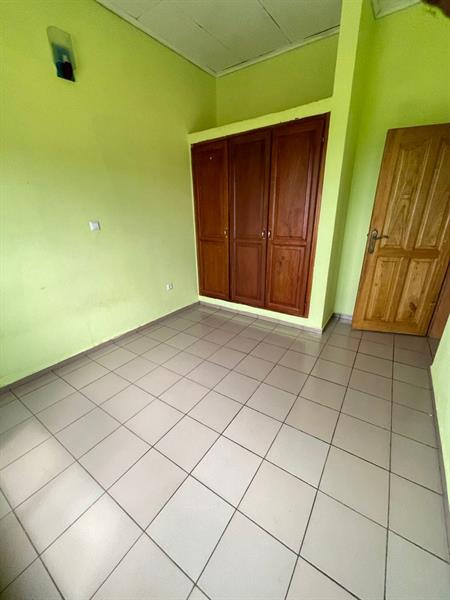Appartement Spacieux À Louer À Fougerole Avec Gardien Parking Forage 