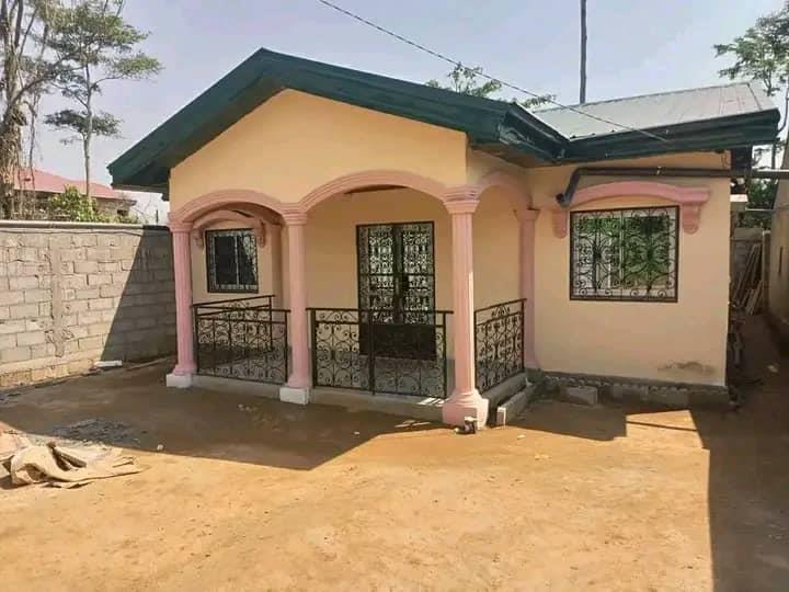 Maison Titrée Avec Parking À Vendre À Fougerole 