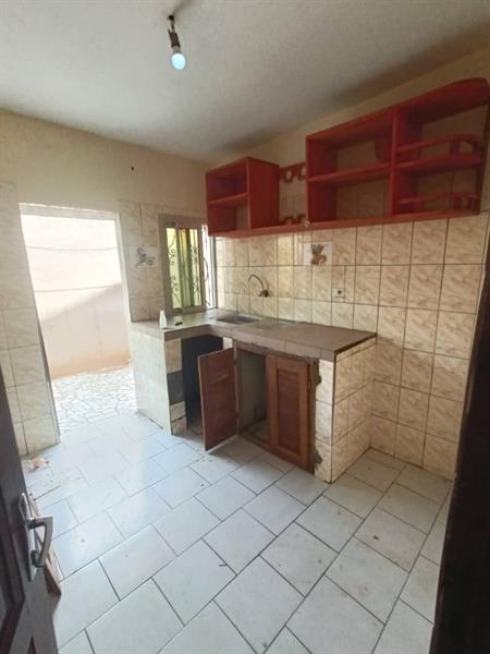 Appartement Individuel À Louer À Essos 