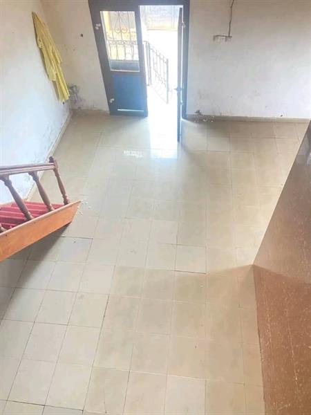Appartement En Duplex Avec Parking À Etoudi 