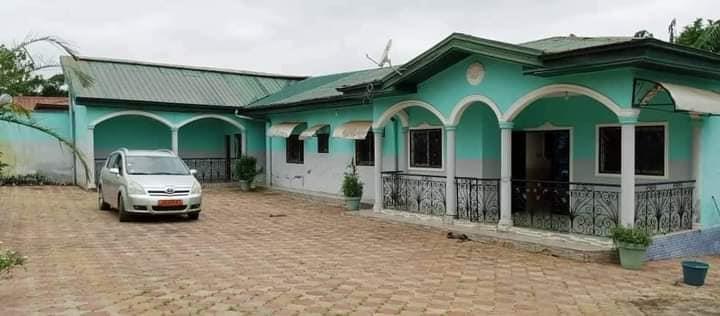 Belle Villa Avec Piscine À Louer Ou À Vendre À Manassa Par Awae 