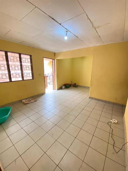 Appartement Neuf Avec Parking À Nsam 