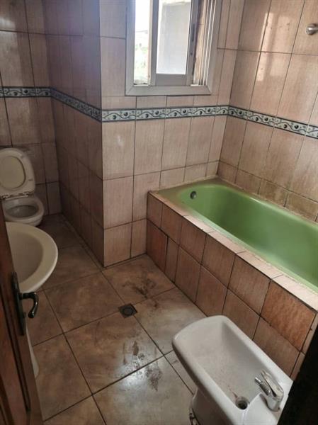 Appartement Pour Bureau Ou Habitation À L'omnisport. 