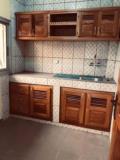 Appartement Neuf À Louer Au Carrefour Tsimi Avec Eau Chaude Parking Forage,, Yaoundé, Immobilier au Cameroun