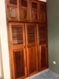 Appartement Neuf À Louer Au Carrefour Tsimi Avec Eau Chaude Parking Forage,, Yaoundé, Immobilier au Cameroun