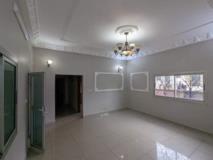 Appartement Avec Eau Chaude Forage Prépayé À Santa Barbara,, Yaoundé, Immobilier au Cameroun