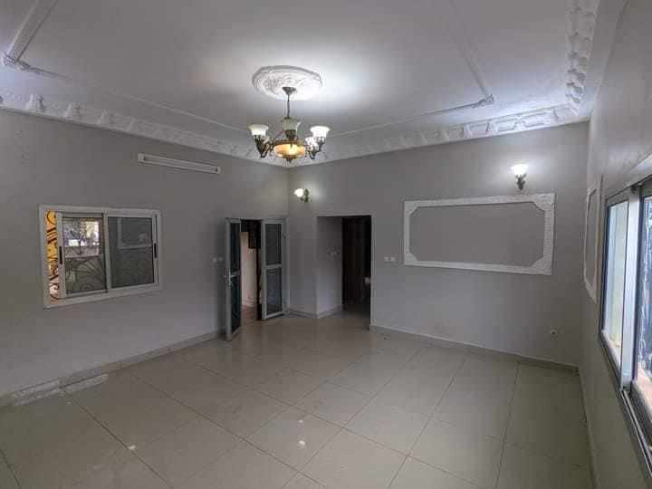 Appartement Avec Eau Chaude Parking À Santa Barbara. 