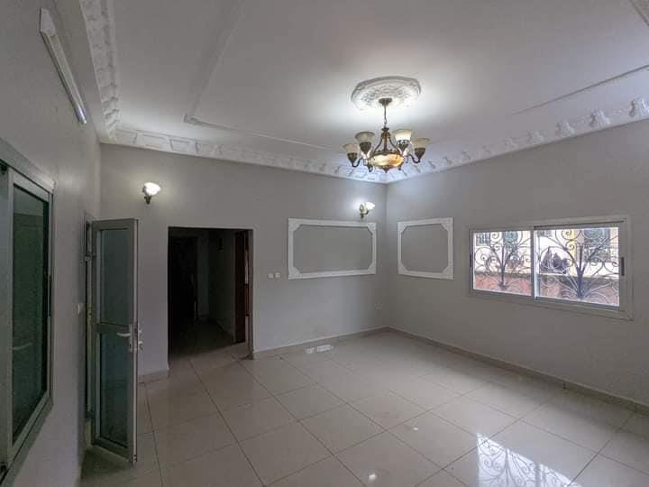 Appartement Avec Eau Chaude Parking À Santa Barbara. 