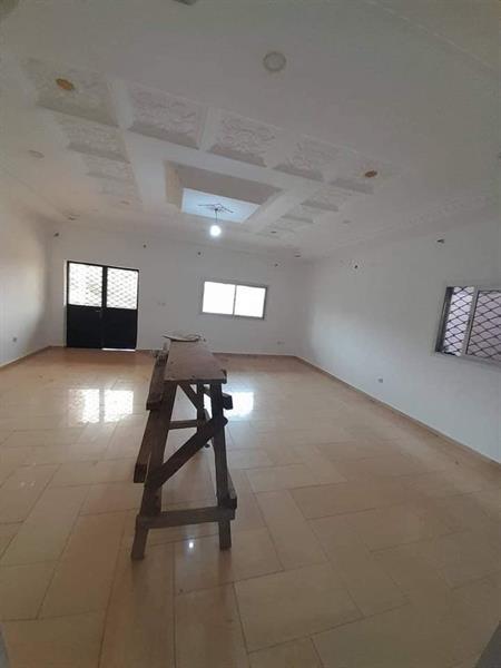 Appartement A Nkolfoulou 