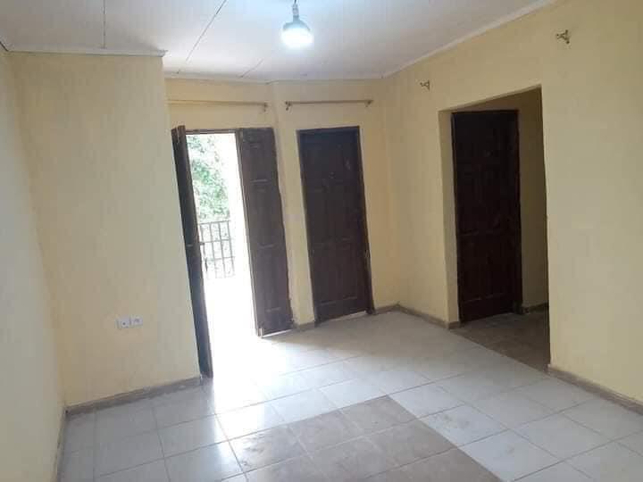 Appartement À Ekié Concentré 