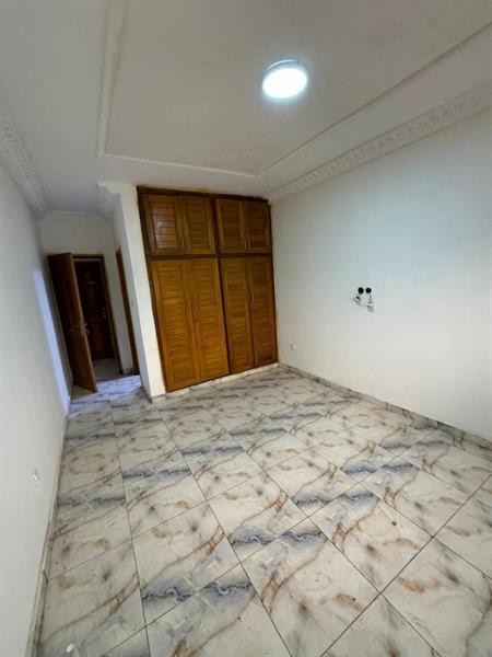 Bel Appartement Haut Standing Avec Parking Forage À Simbock 