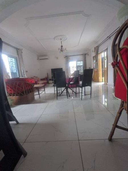 Vaste Appartement À Awae Monti. 
