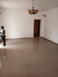 Villa Pour Bureaux Ou Habitation À Etoudi Avec Parking,, Yaoundé, Immobilier au Cameroun