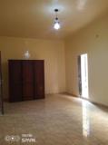 Appartement Avec Gardien Parking Forage À Essos,, Yaoundé, Immobilier au Cameroun
