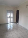 Bel Appartement Eau Chaude Gardien Parking Forage À Ahala,, Yaoundé, Immobilier au Cameroun