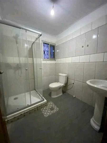Appartement Avec Parking Forage À Etoug Ébé 