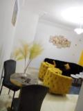 Studio Meublé Haut Standing À Bata Nlongkak Borudre De Route Principale,, Yaoundé, Immobilier au Cameroun