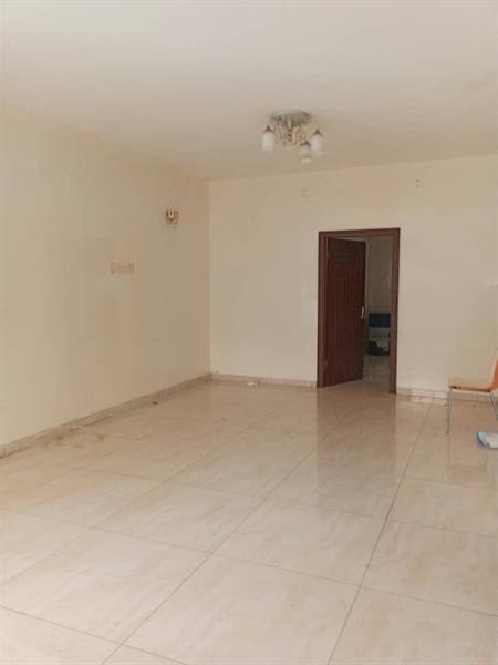 Appartement Avec Clim Parking À Omnisports 