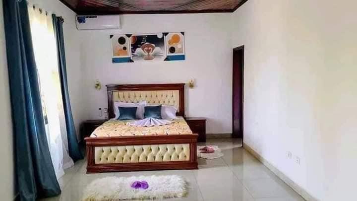 Duplex Spacieux A Loeur A Nkoabang 