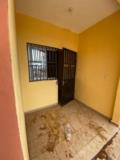 Studio Neuf Avec Gardien Parking Forage À Ngoa Ekélé,, Yaoundé, Immobilier au Cameroun